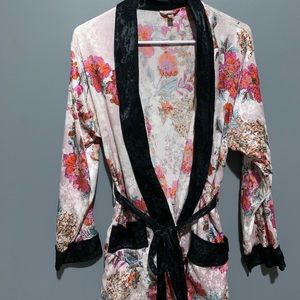 Free People kimono/robe
